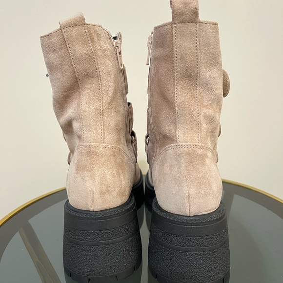 Free People Beige Latte Suede Emmett Lace Up Velcro Strap Up Boots Size 6 - Picture 6 of 10